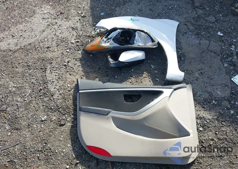 2013 Hyundai Elantra Gt z USA, uszkodzony, nr VIN KMHD35LE9DU135940